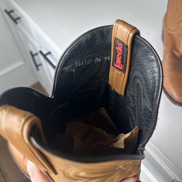 Vintage Laredo Men’s Western Cowboy Boots 10D – Classic Tan Leather - Picture 9 of 10